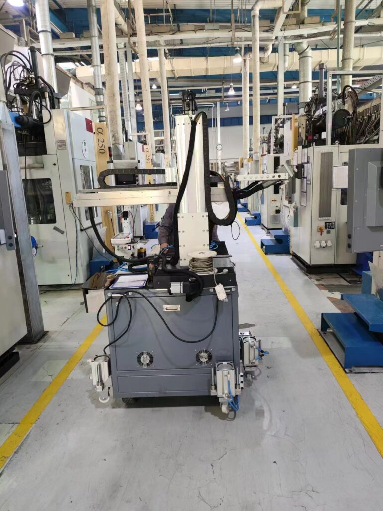 2.1 AGV Online Automatic Cleaning Machine